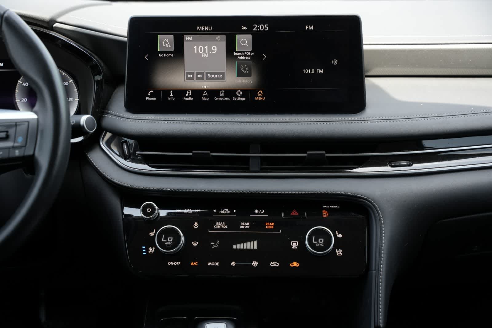 2023 INFINITI QX60 LUXE