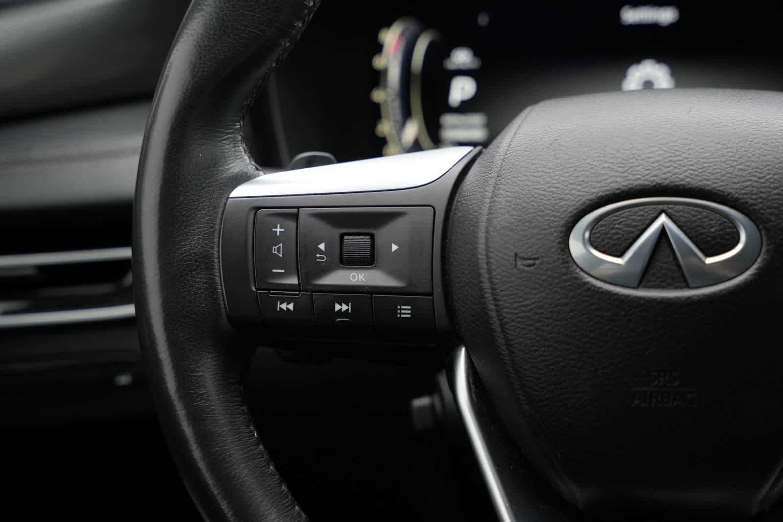 2023 INFINITI QX60 LUXE