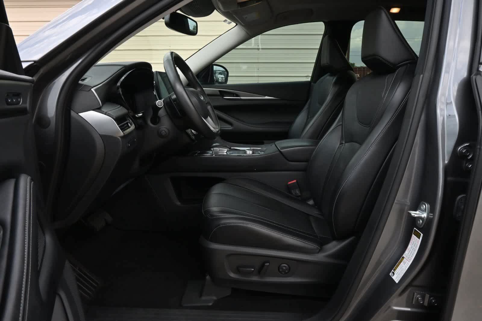 2022 INFINITI QX60 LUXE