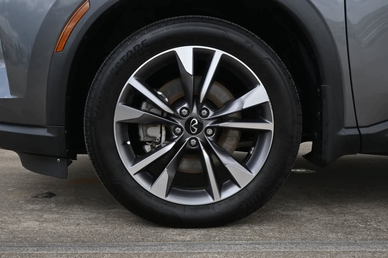 2022 INFINITI QX60 LUXE
