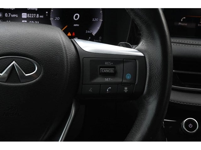2022 INFINITI QX60 LUXE