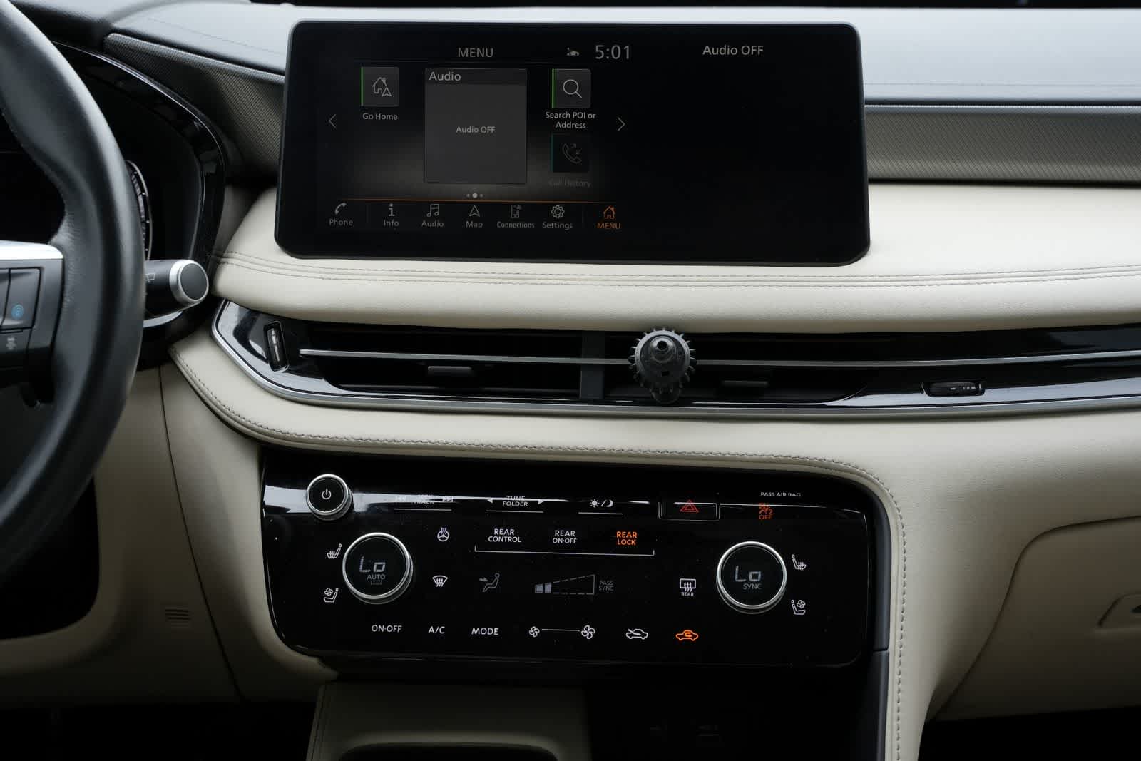 2022 INFINITI QX60 LUXE