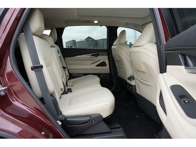 2022 INFINITI QX60 LUXE