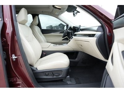 2022 INFINITI QX60 LUXE