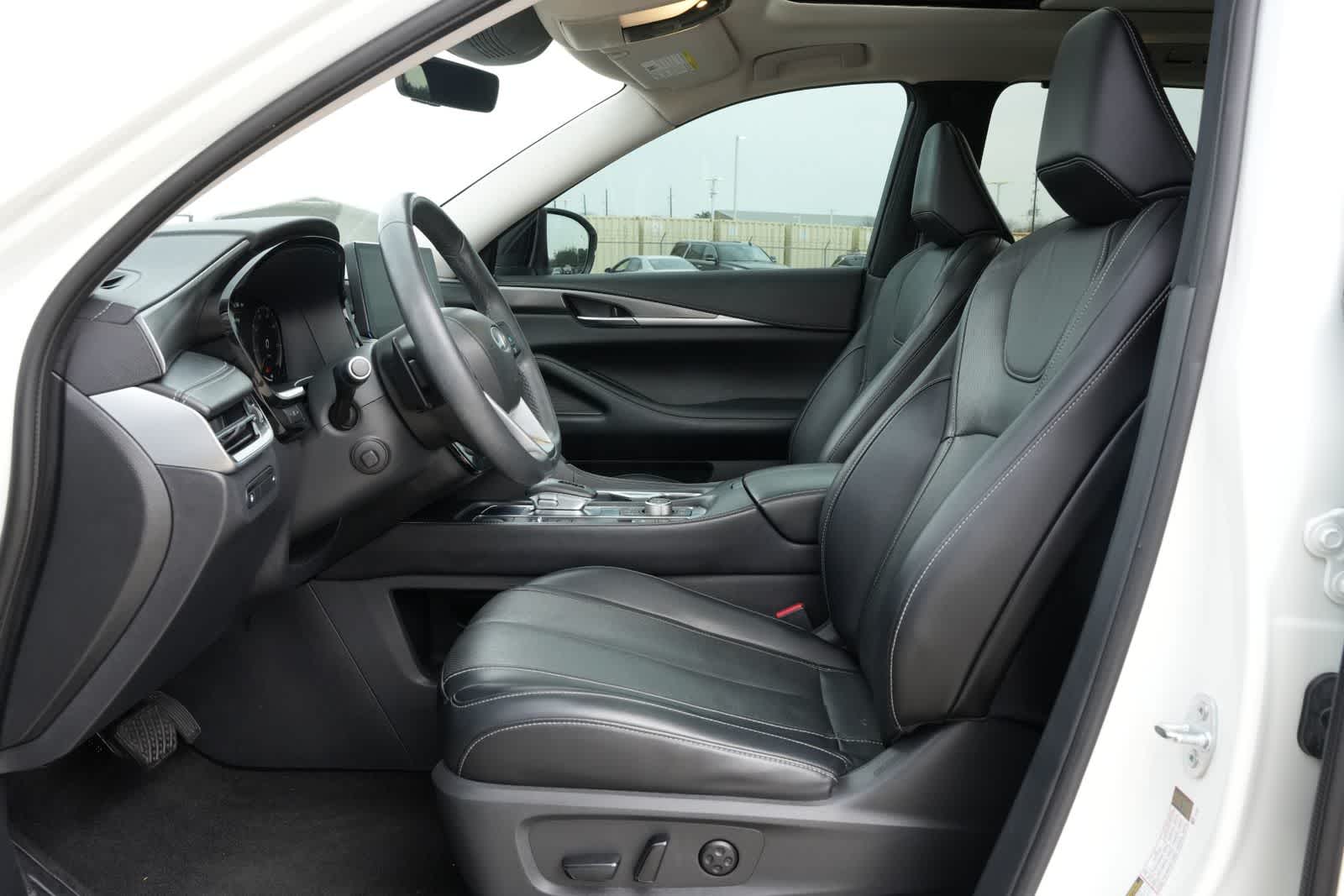 2023 INFINITI QX60 LUXE