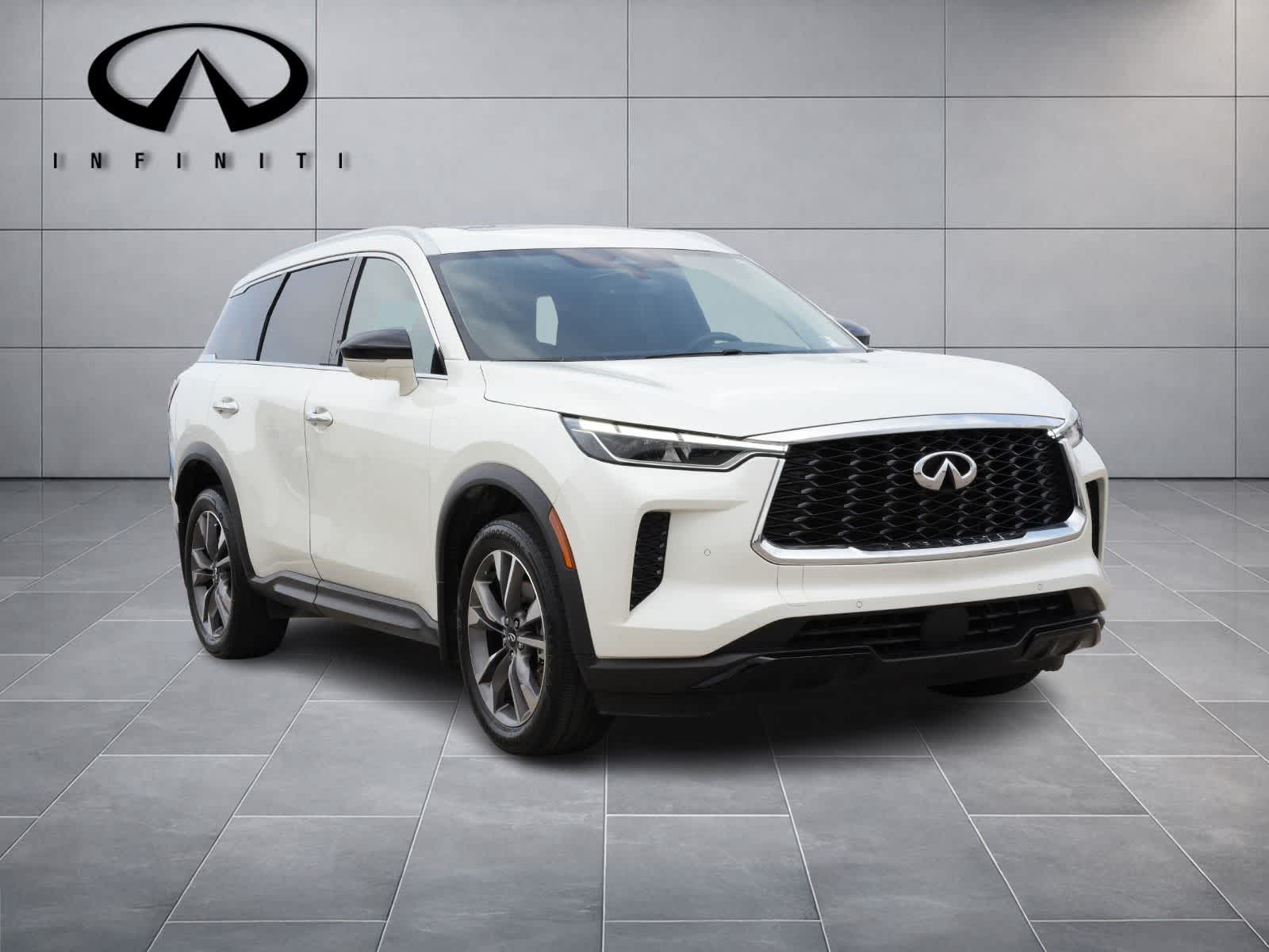 2024 INFINITI QX60 LUXE