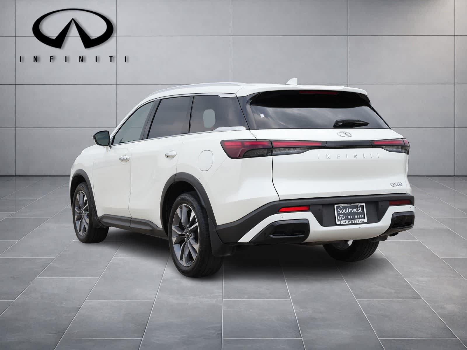 2024 INFINITI QX60 LUXE