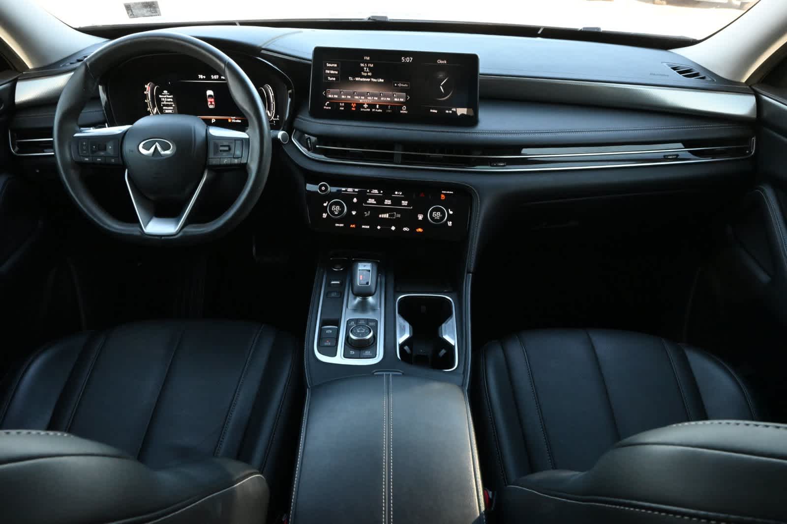 2023 INFINITI QX60 LUXE