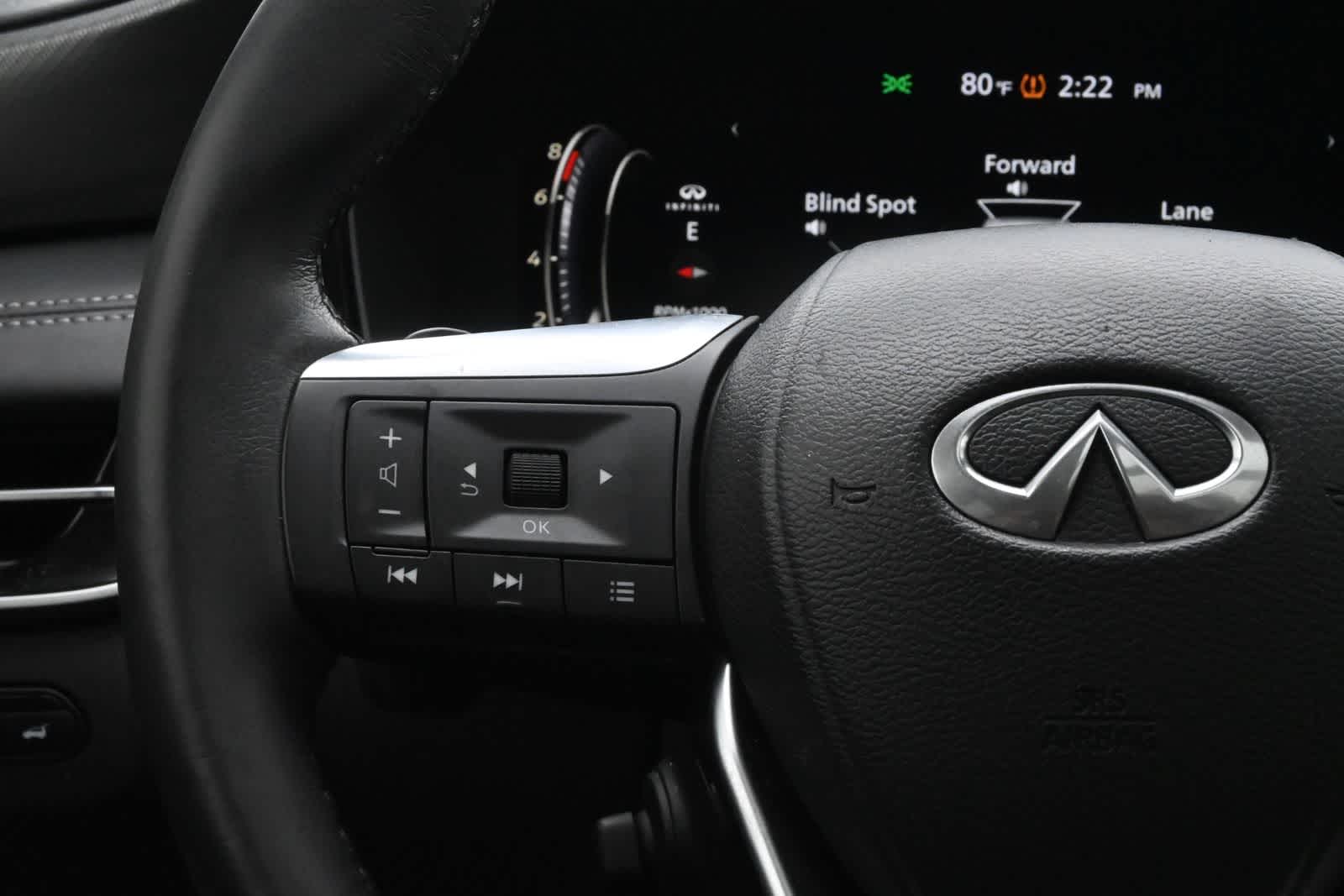 2023 INFINITI QX60 LUXE
