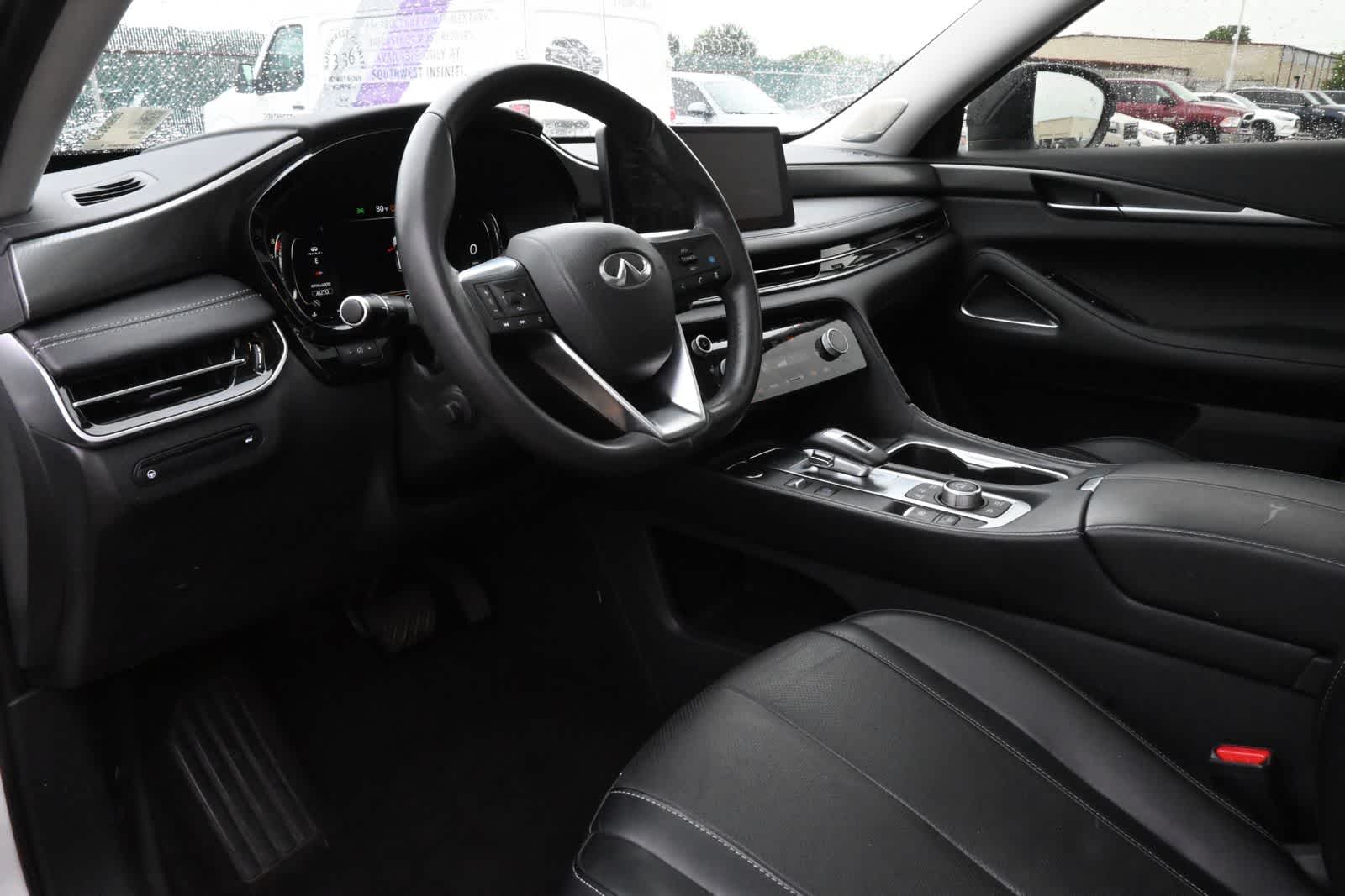 2023 INFINITI QX60 LUXE