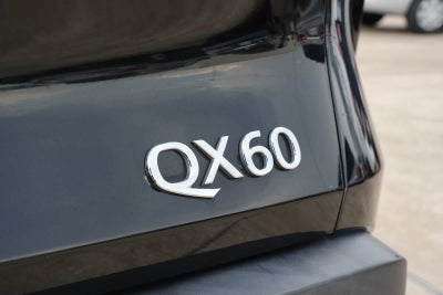 2024 INFINITI QX60 LUXE