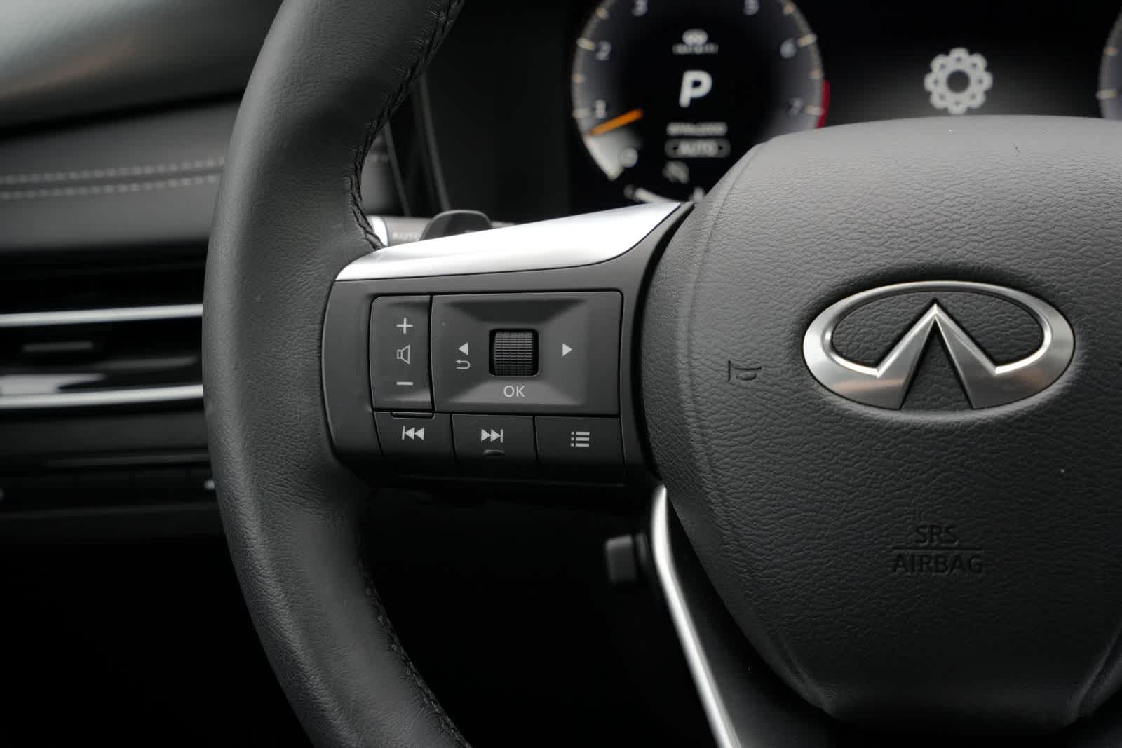 2023 INFINITI QX60 LUXE