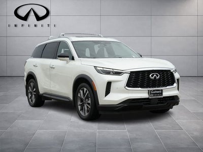 2023 INFINITI QX60 LUXE