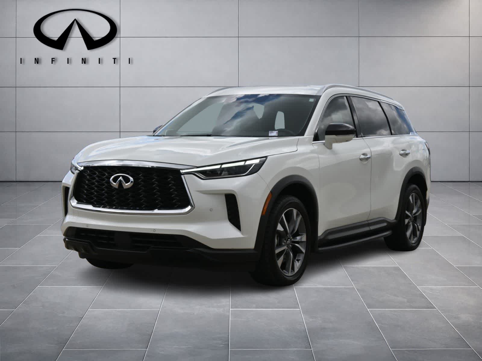 2023 INFINITI QX60 LUXE
