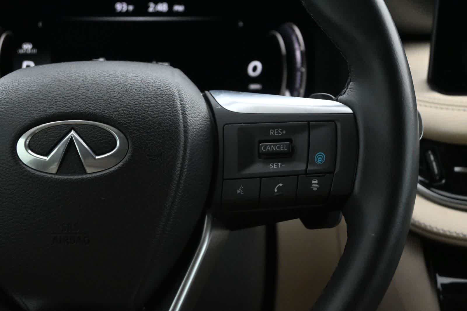 2023 INFINITI QX60 LUXE