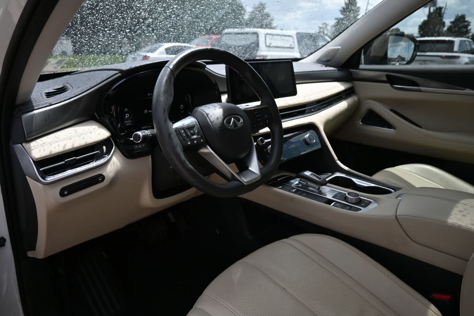 2023 INFINITI QX60 LUXE