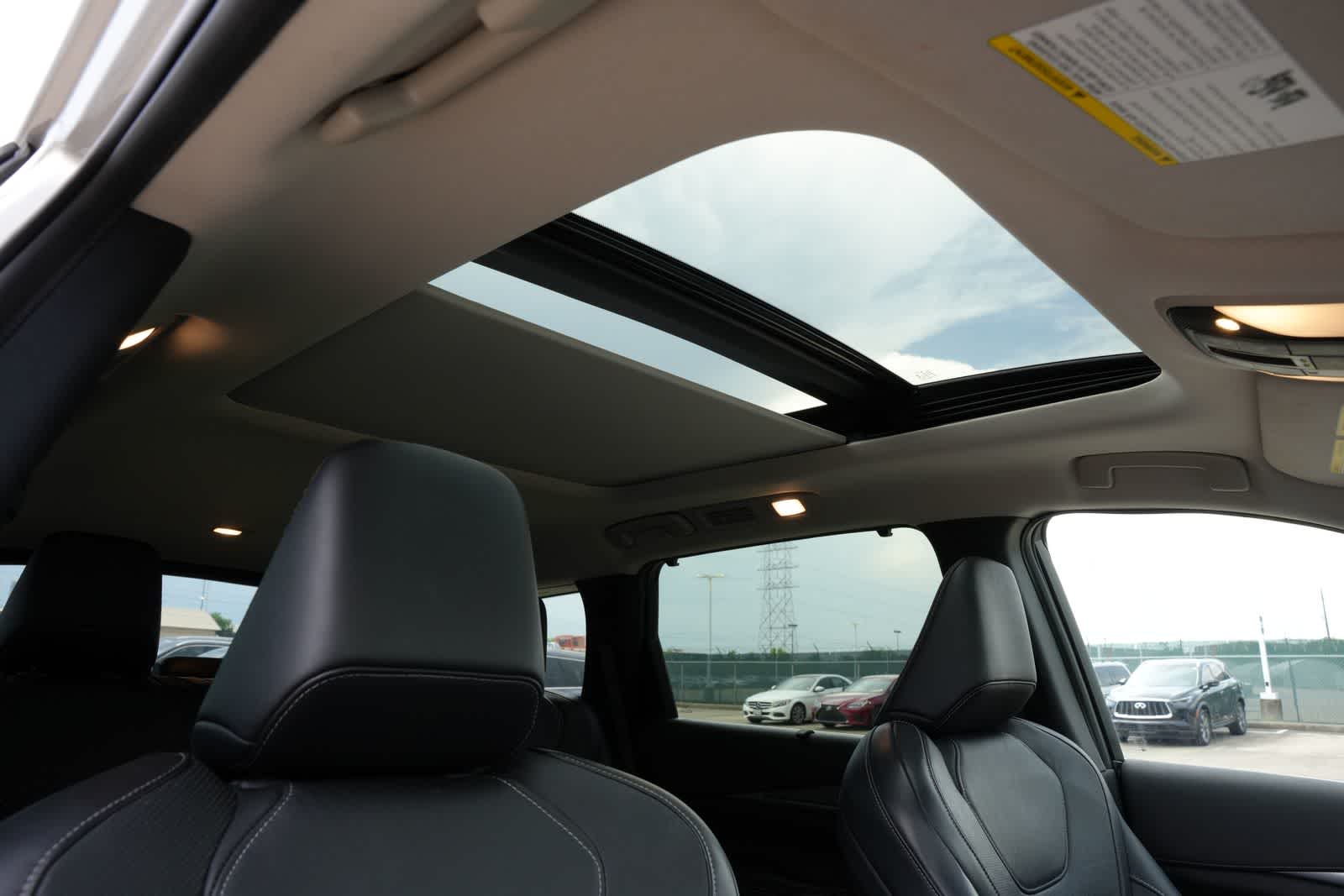 2023 INFINITI QX60 LUXE