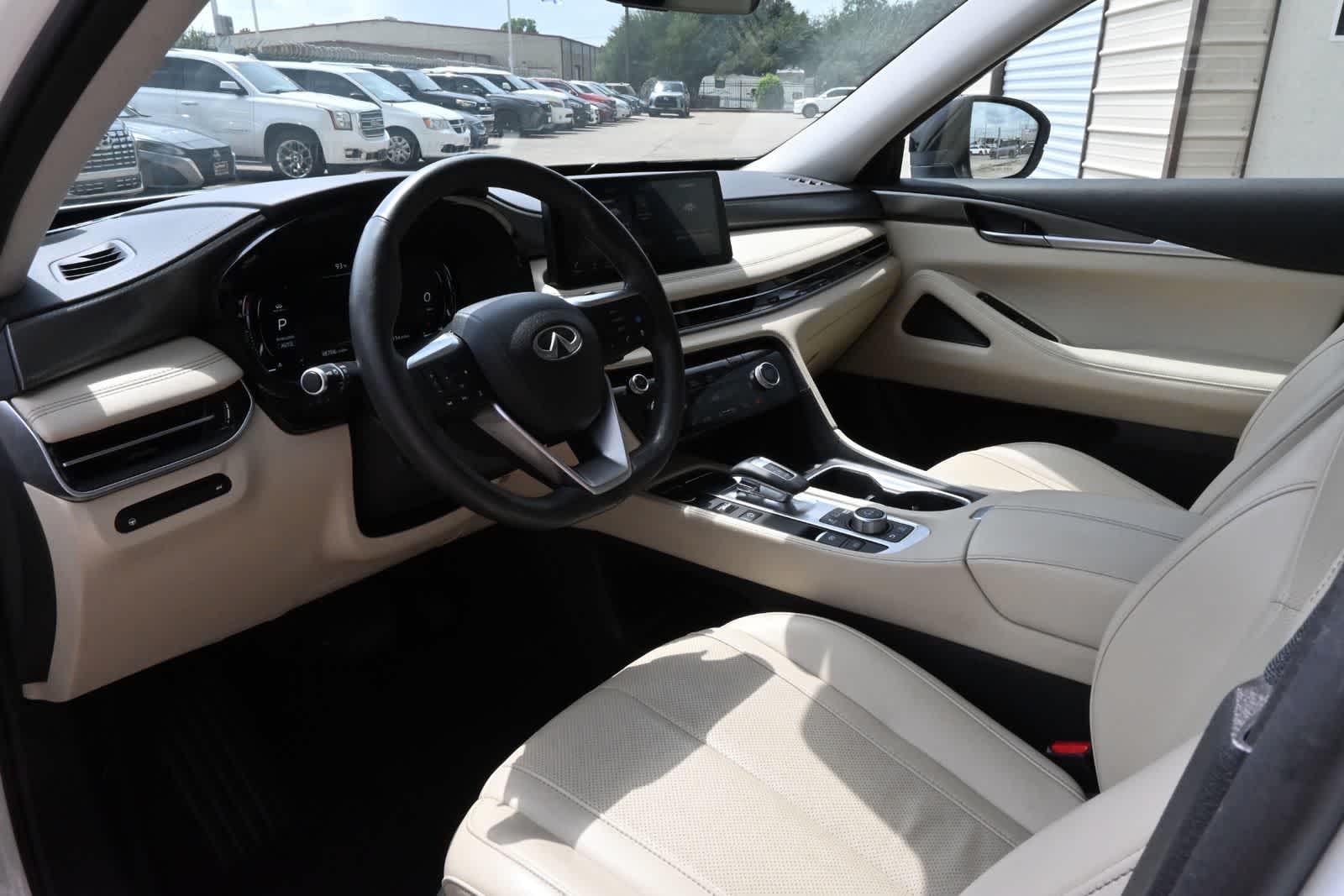 2023 INFINITI QX60 LUXE