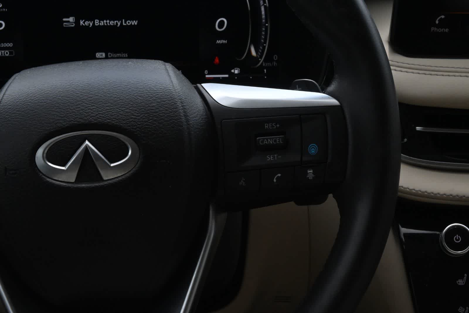 2023 INFINITI QX60 LUXE