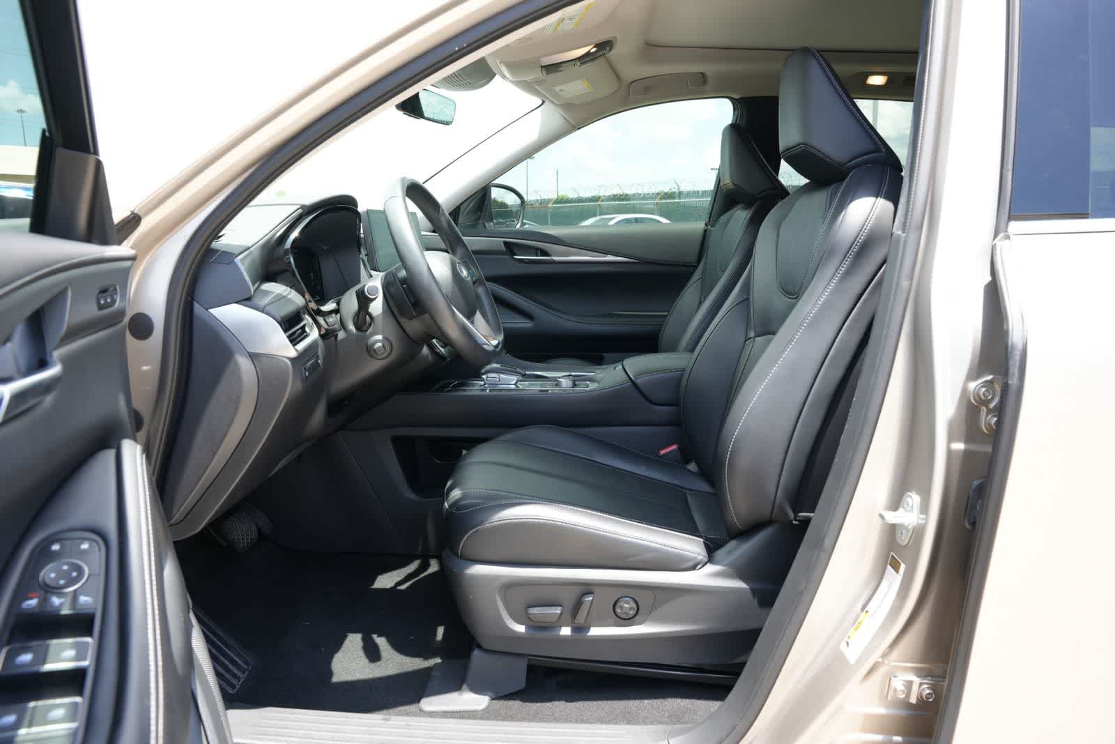 2024 INFINITI QX60 LUXE