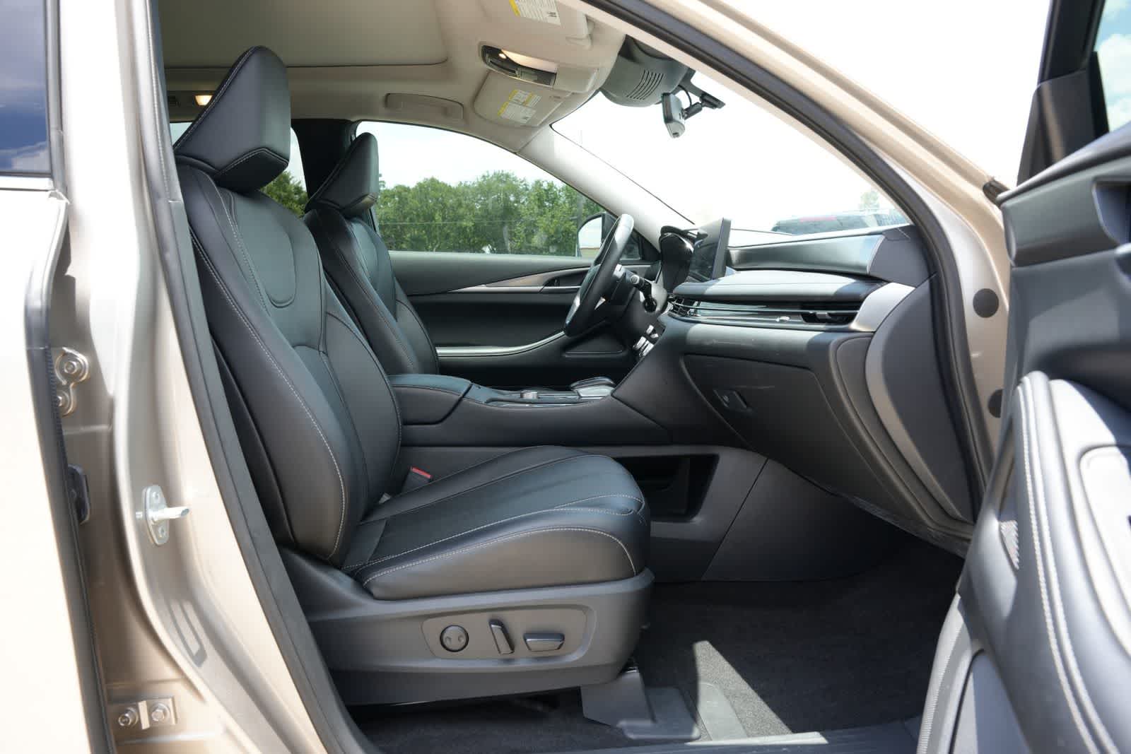 2024 INFINITI QX60 LUXE