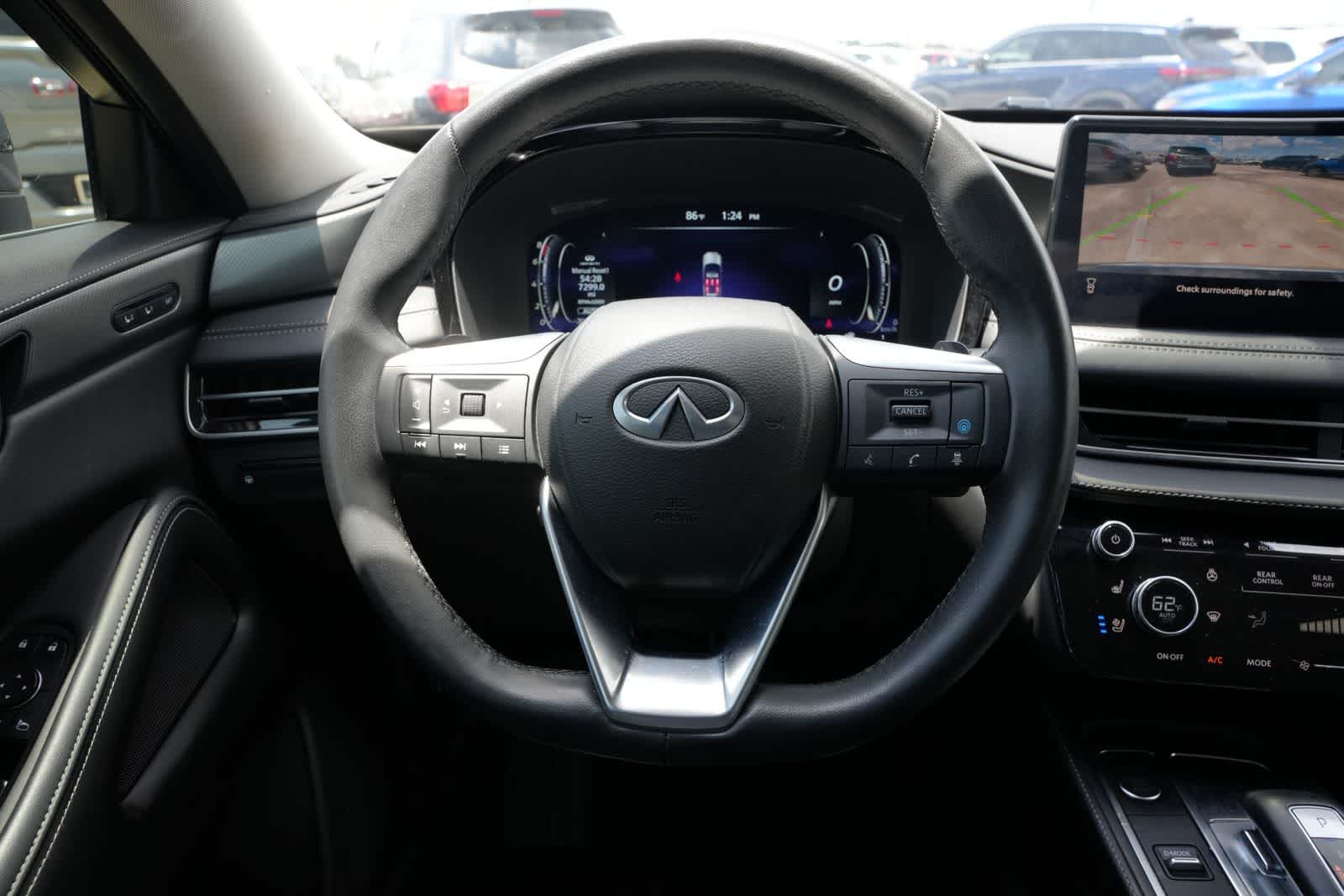 2024 INFINITI QX60 LUXE
