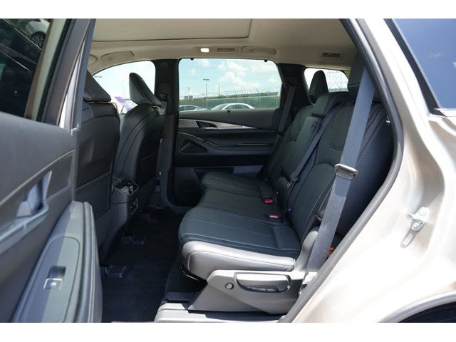 2024 INFINITI QX60 LUXE