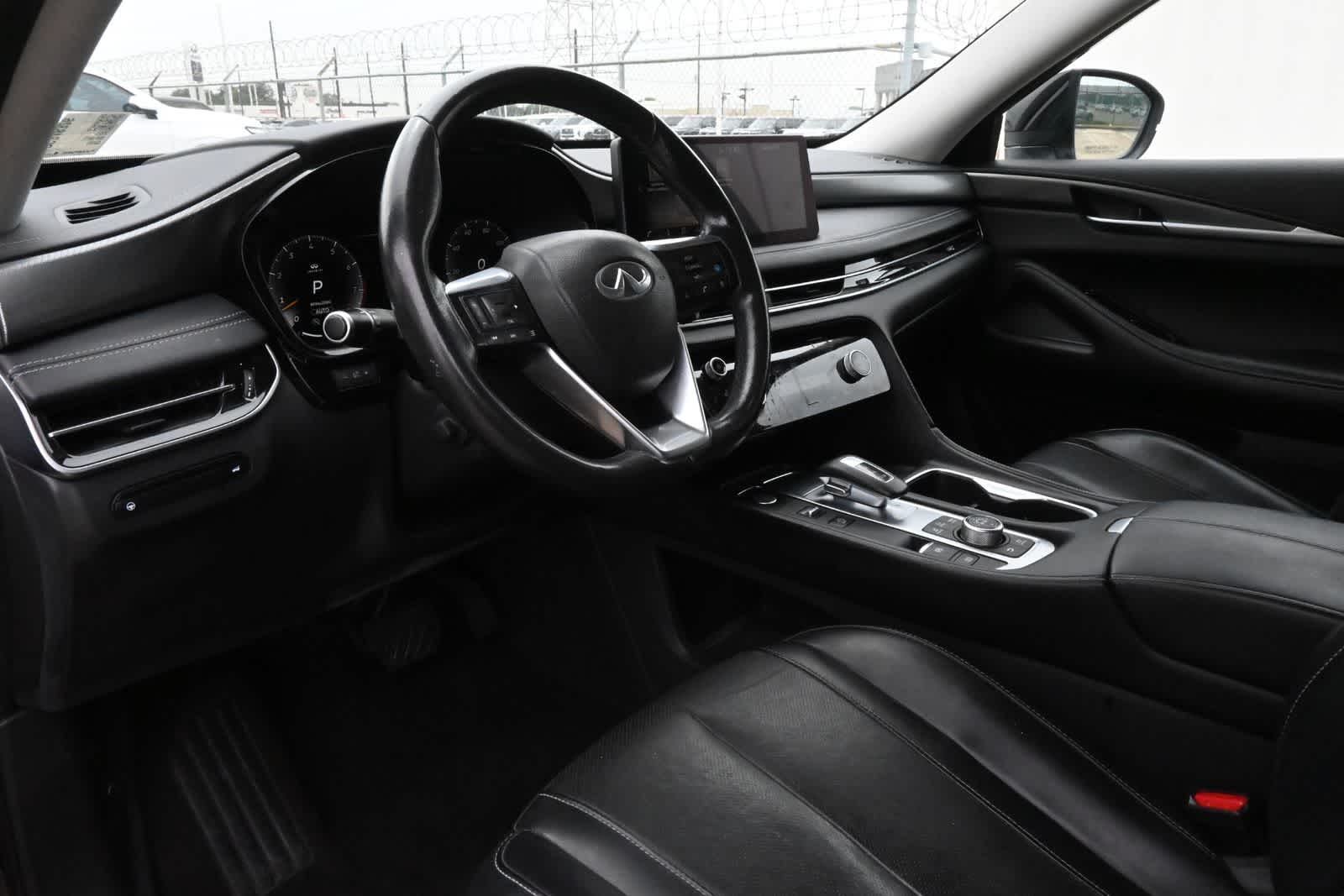 2023 INFINITI QX60 LUXE