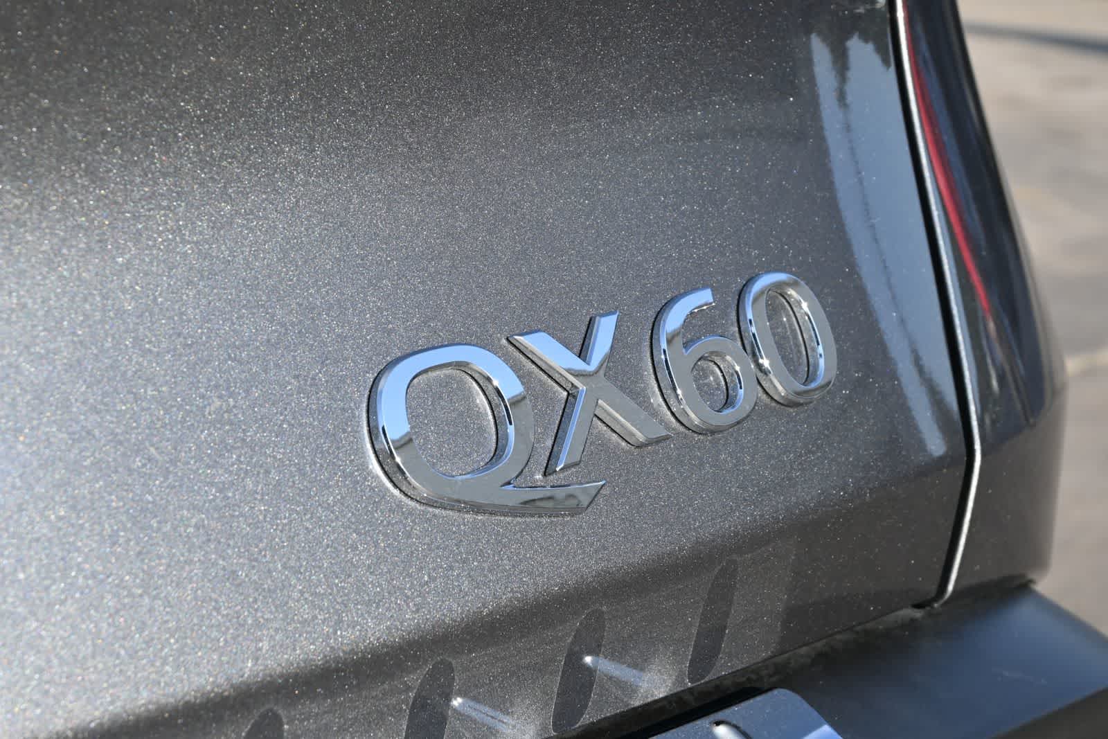 2023 INFINITI QX60 LUXE