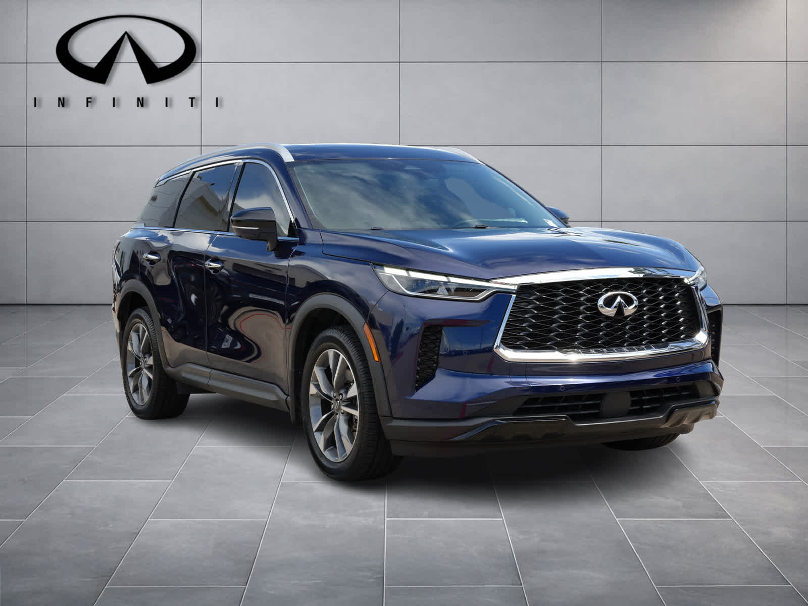 2023 INFINITI QX60 LUXE