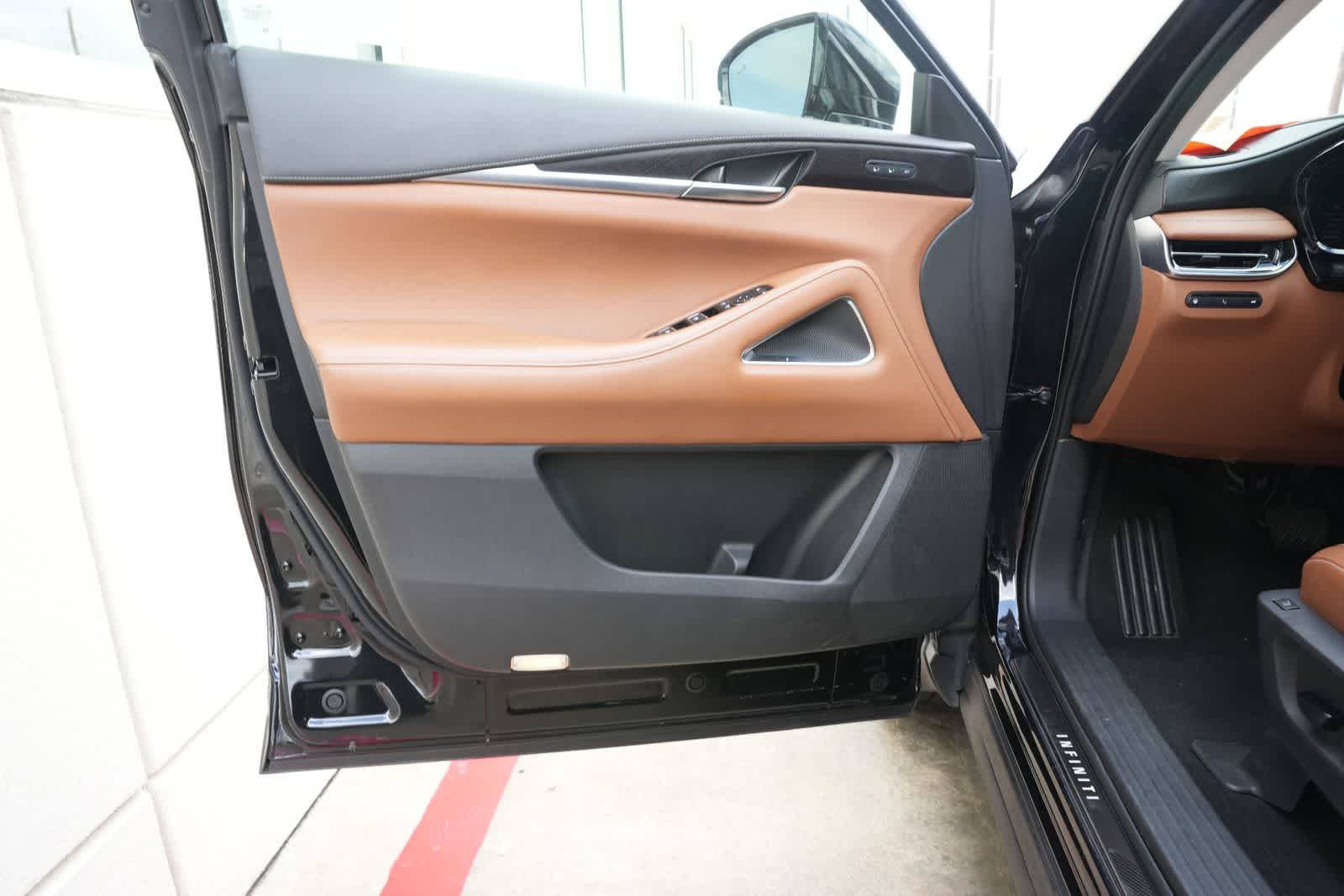 2023 INFINITI QX60 SENSORY