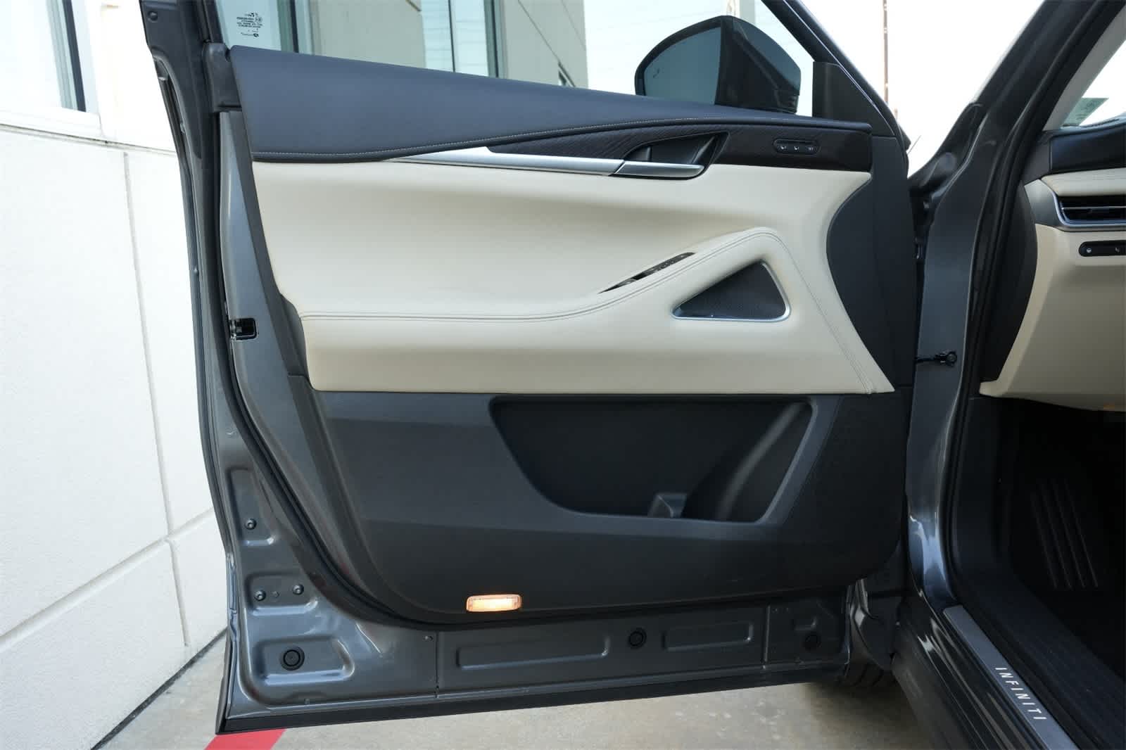 2022 INFINITI QX60 SENSORY