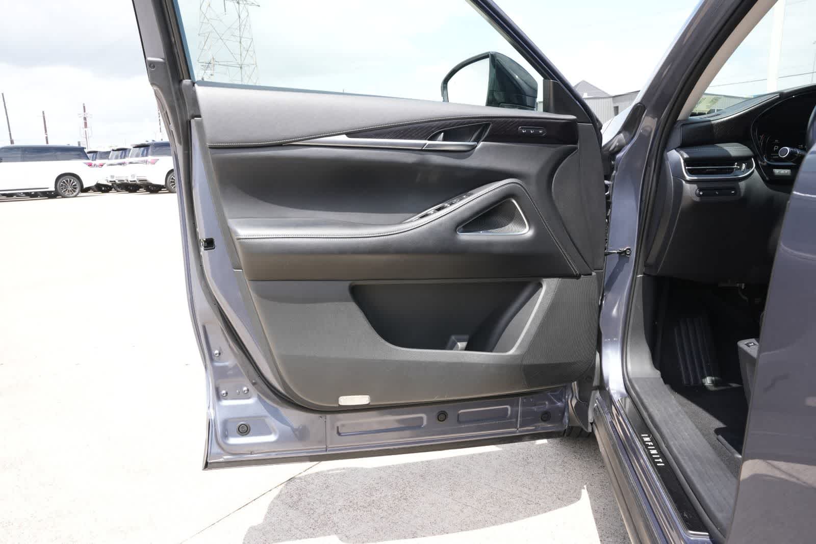 2023 INFINITI QX60 SENSORY
