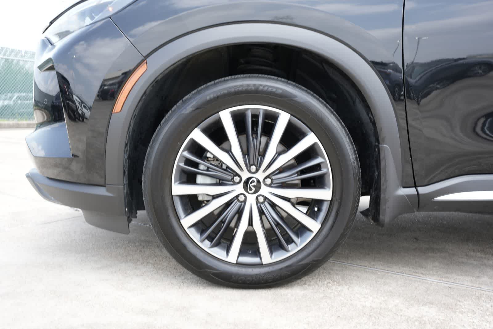 2023 INFINITI QX60 SENSORY