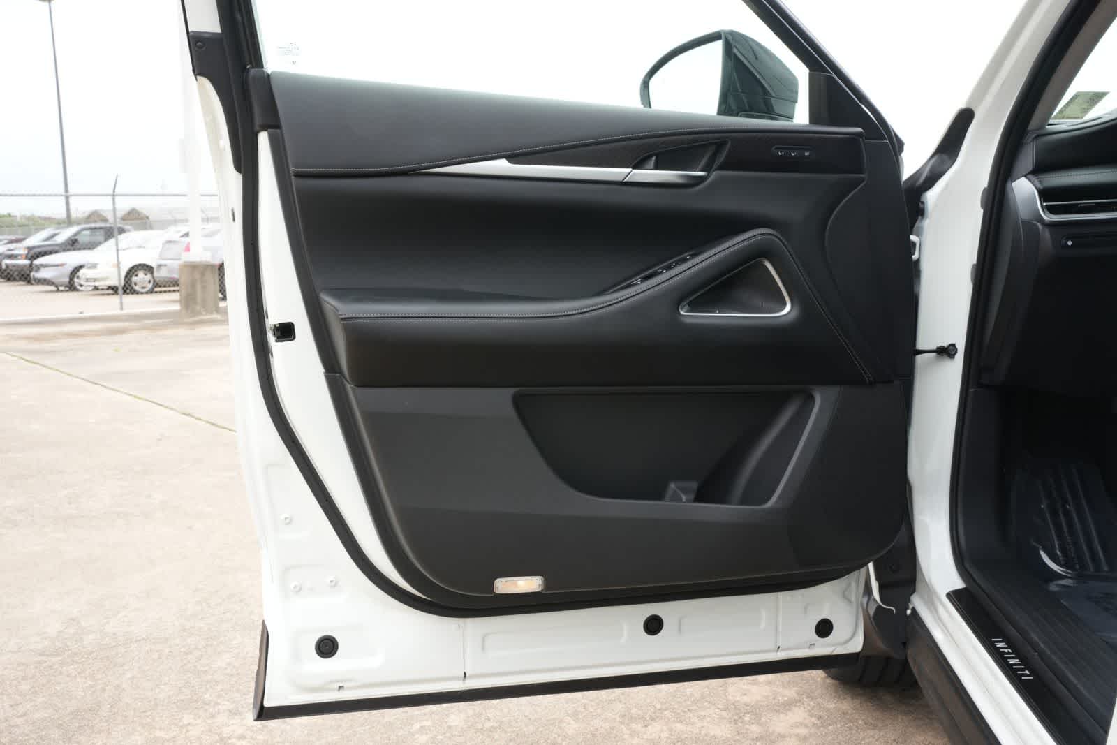 2023 INFINITI QX60 SENSORY