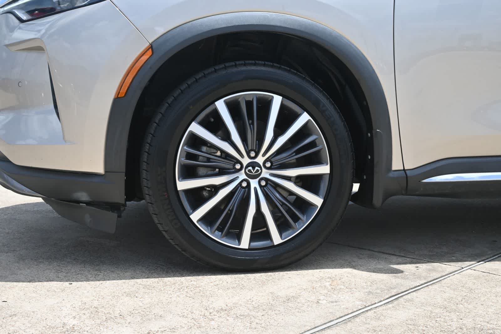 2023 INFINITI QX60 SENSORY