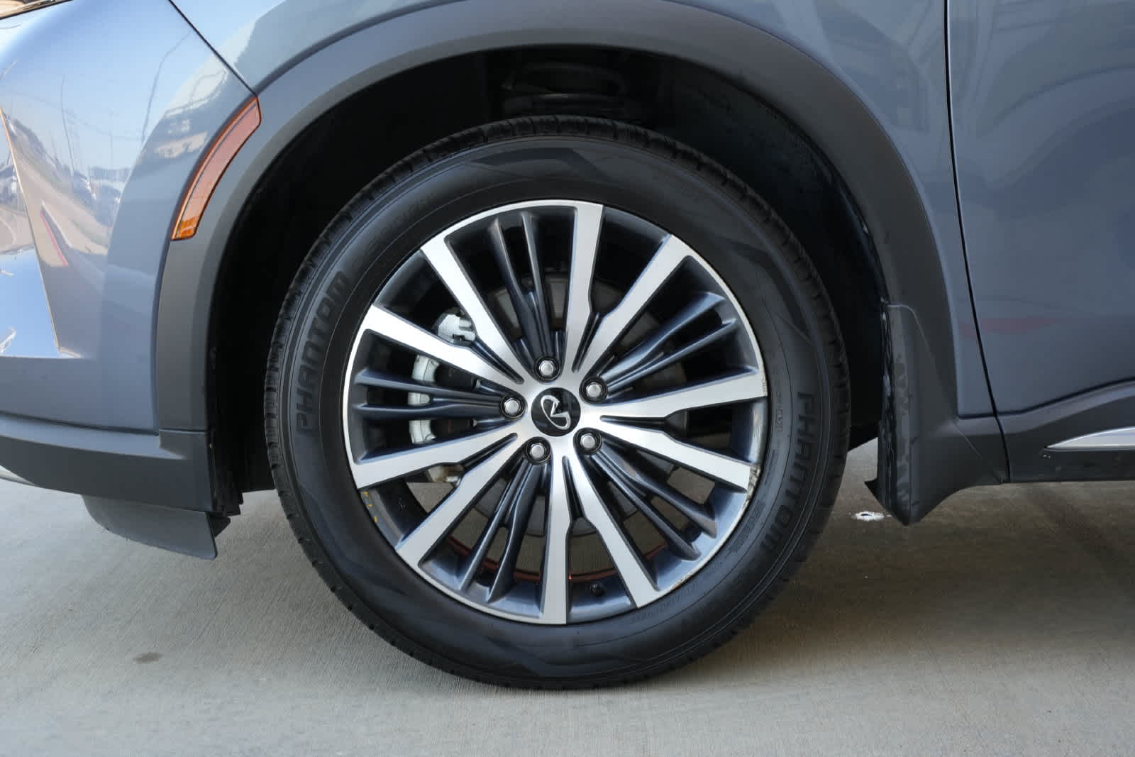 2024 INFINITI QX60 SENSORY