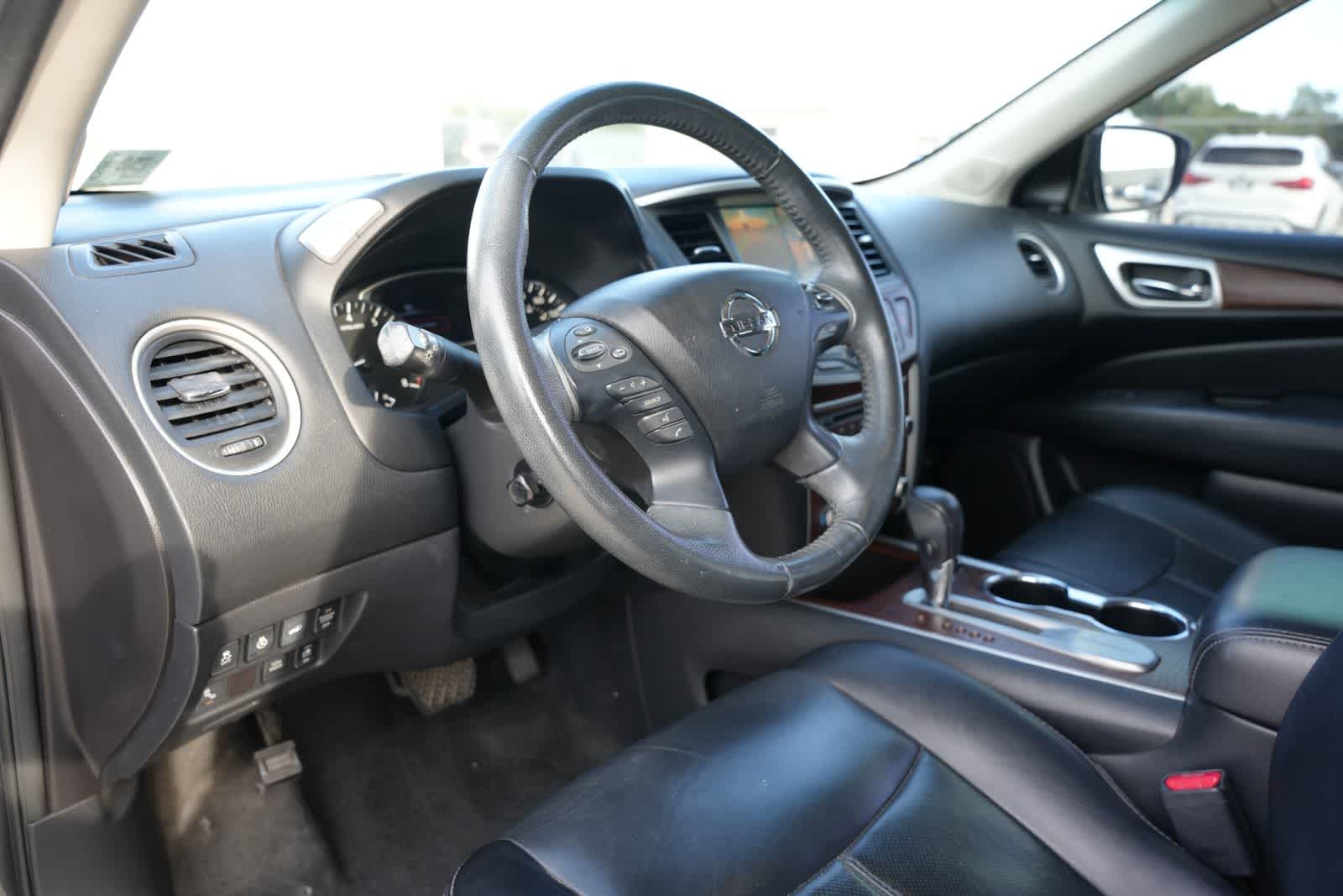 2017 Nissan Pathfinder Platinum