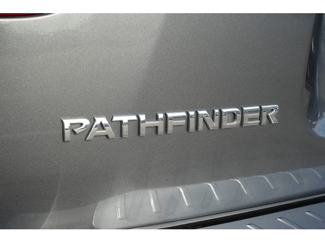 2017 Nissan Pathfinder Platinum