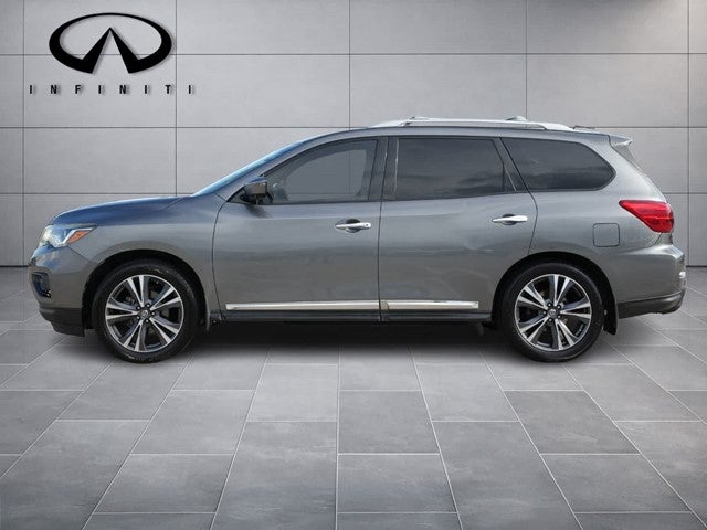2017 Nissan Pathfinder Platinum