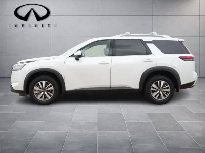 2025 Nissan Pathfinder SL