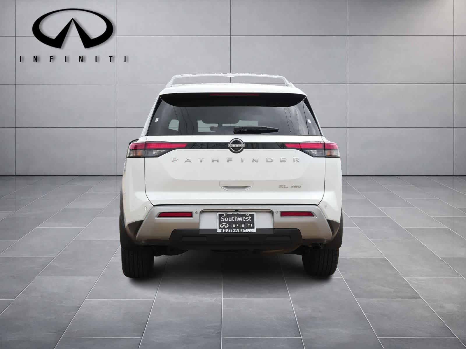 2025 Nissan Pathfinder SL