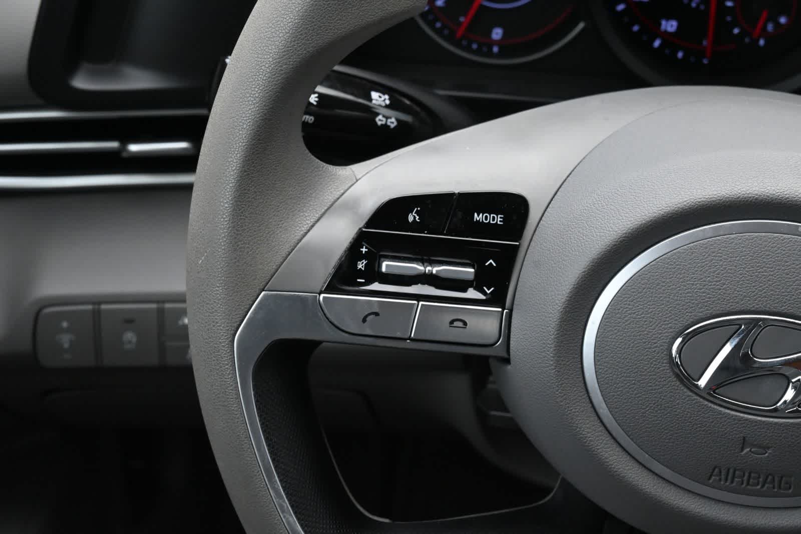 2021 Hyundai Elantra SE