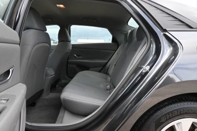 2021 Hyundai Elantra SE