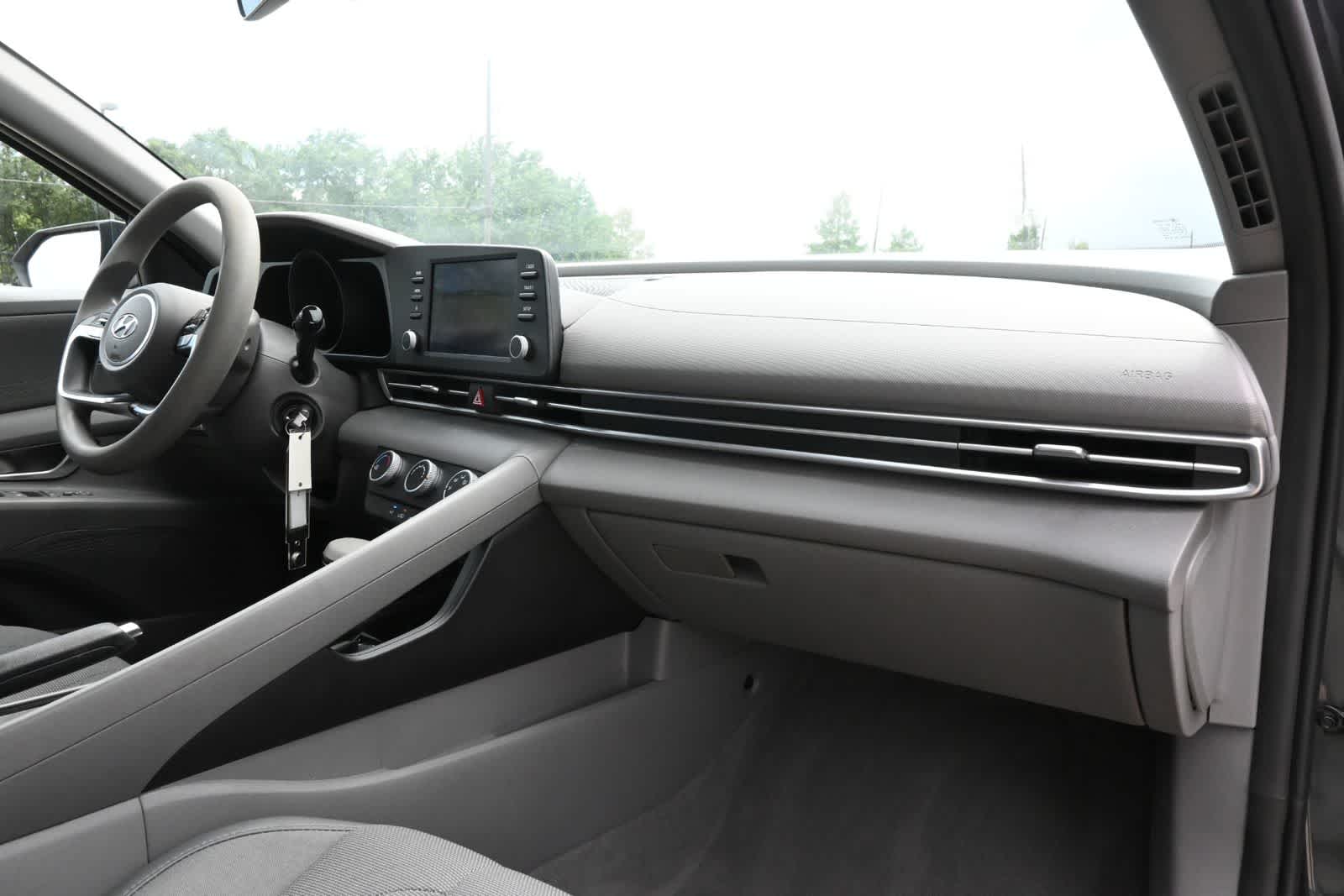 2021 Hyundai Elantra SE