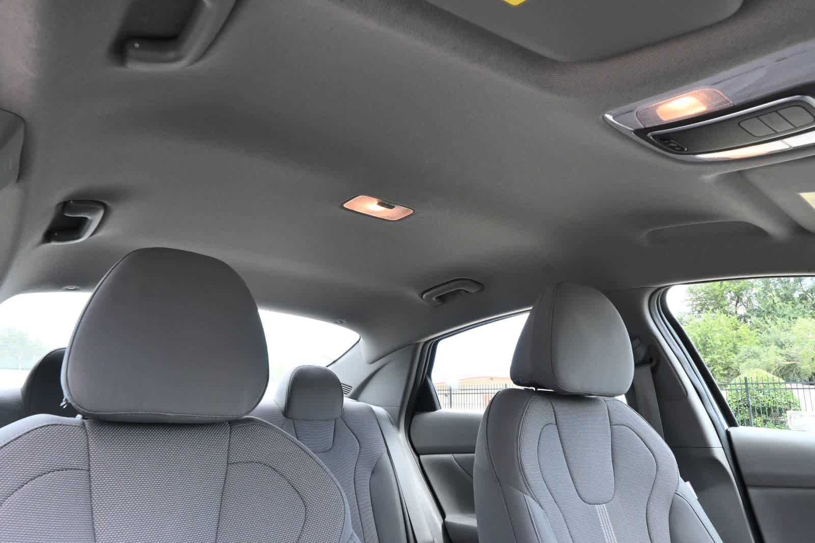 2021 Hyundai Elantra SE