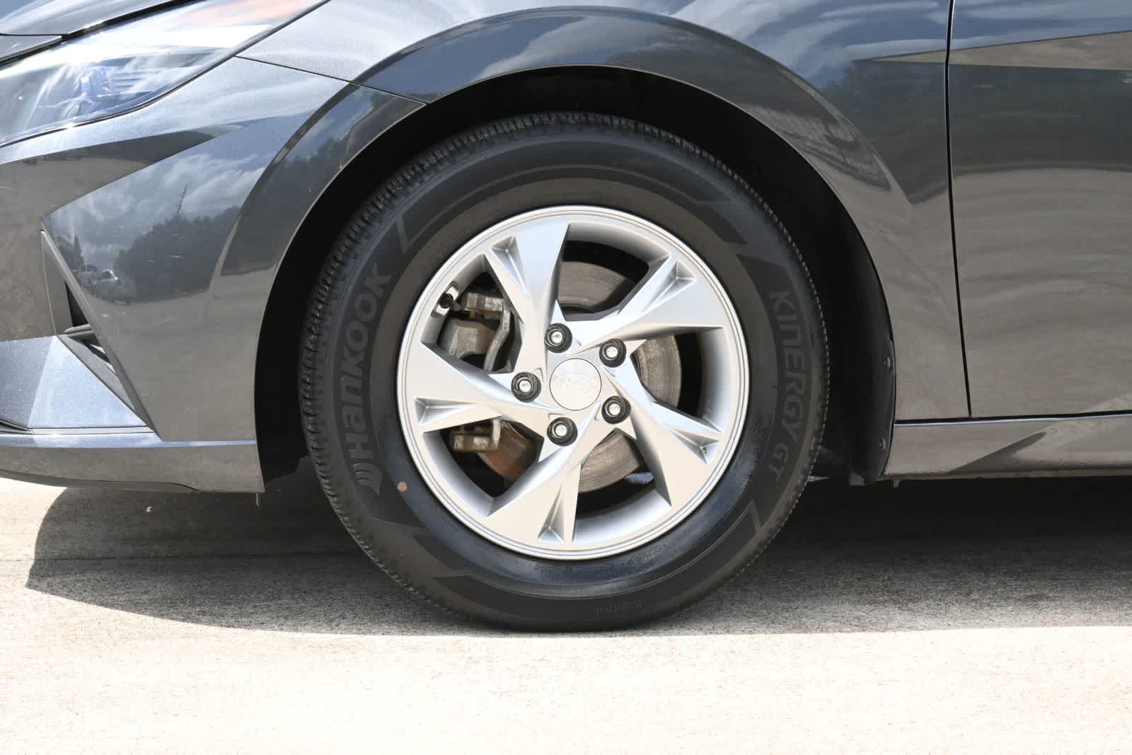 2021 Hyundai Elantra SE