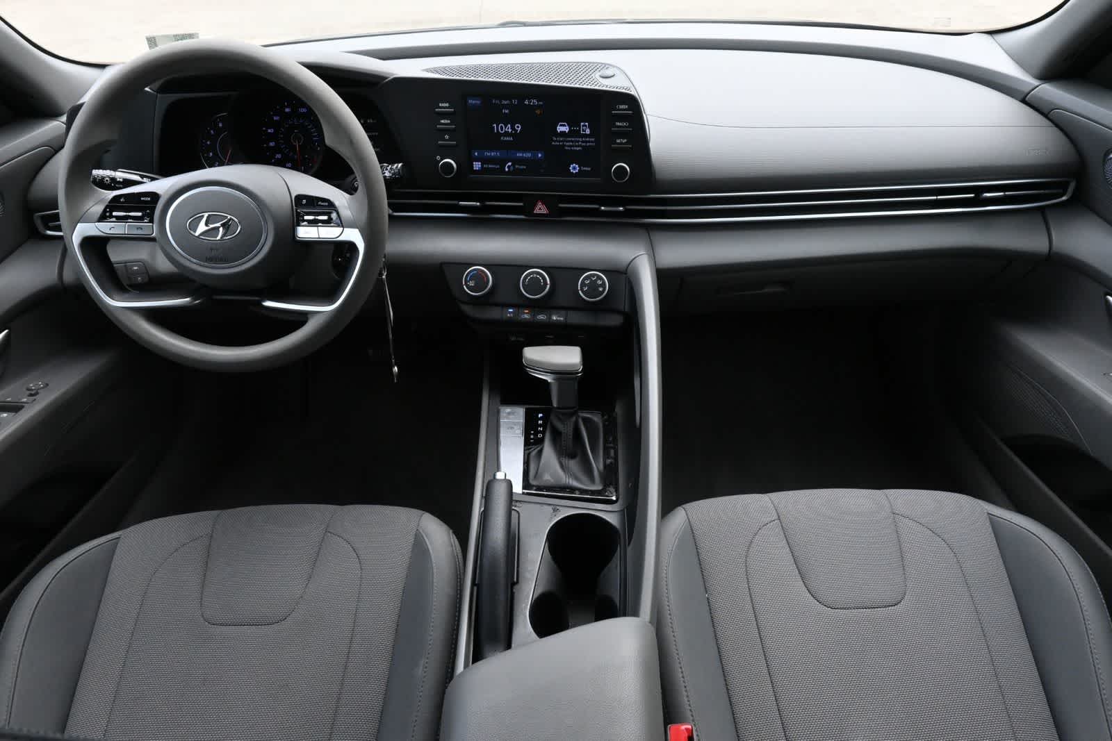 2021 Hyundai Elantra SE