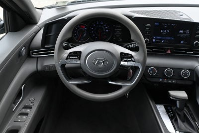 2021 Hyundai Elantra SE