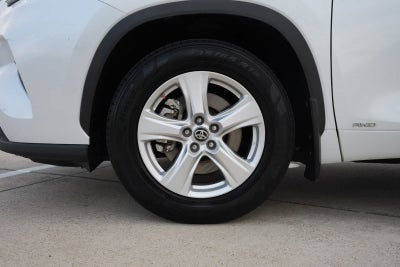 2022 Toyota Highlander Hybrid LE